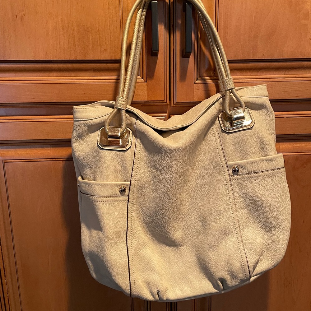 B Makowsky Cream Leather Satchel Purse